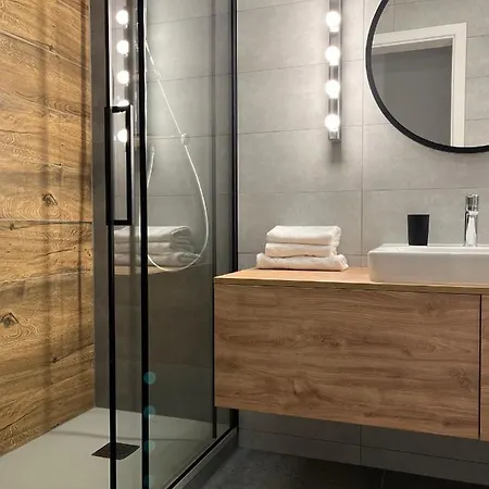 Lemon Pepper Daire *