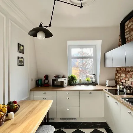 Lemon Pepper Apartment