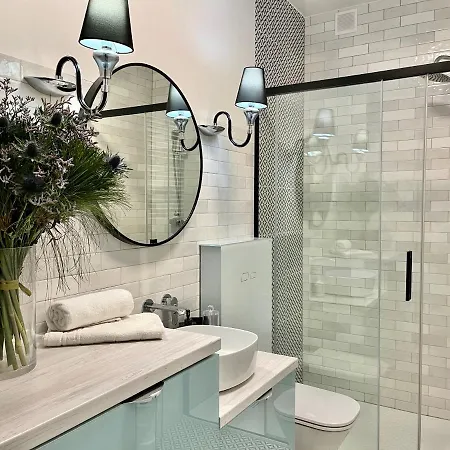 아파트 Lemon Pepper 옐레니아구라