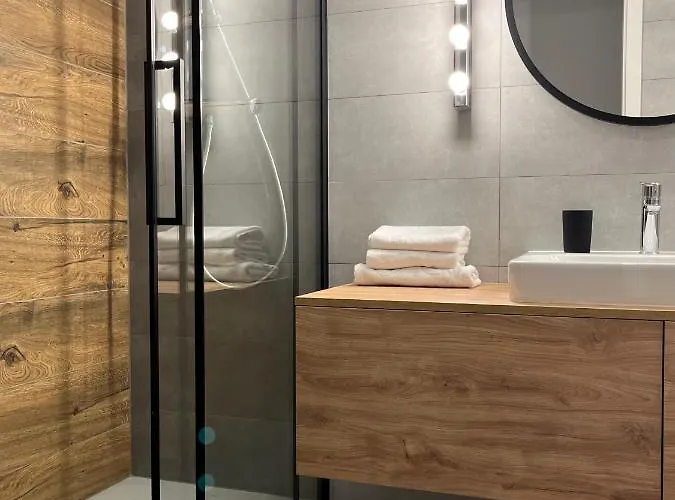 Lemon Pepper Apartment *