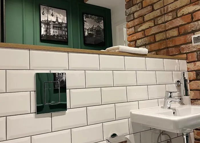 Lemon Pepper Apartment *