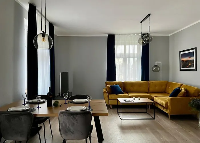 Lemon Pepper Apartment *