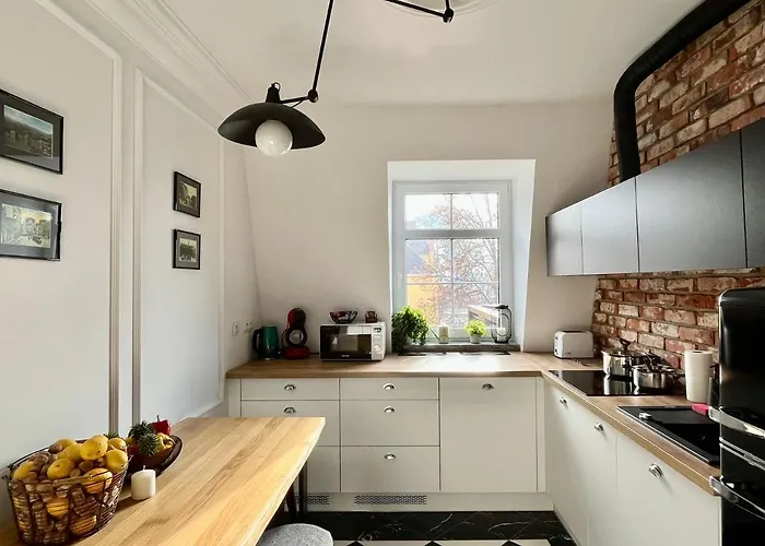 Lemon Pepper Apartment