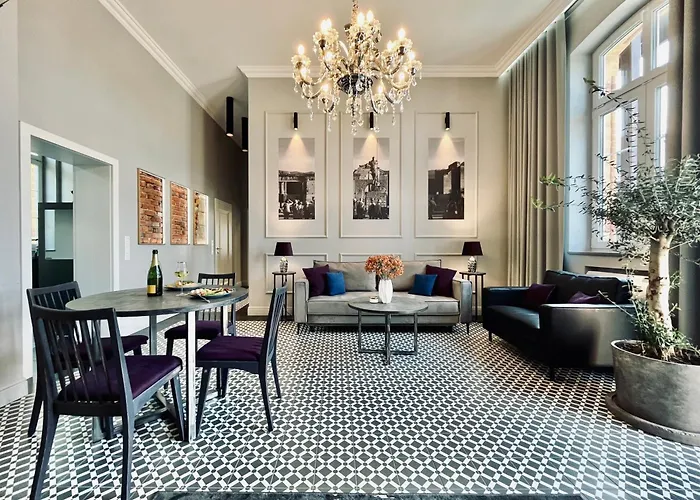 Lemon Pepper Apartment *