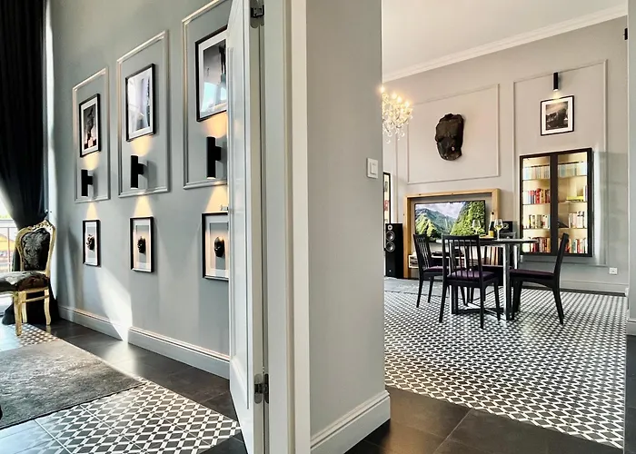 Lemon Pepper Apartment